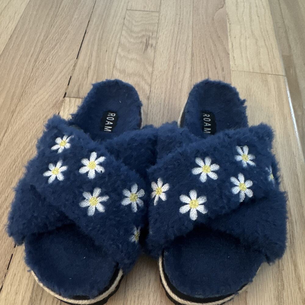 ROAM Blue Faux Fur Floral Embroidered Slide Slippers Women's US 8 EU 38 Open Toe